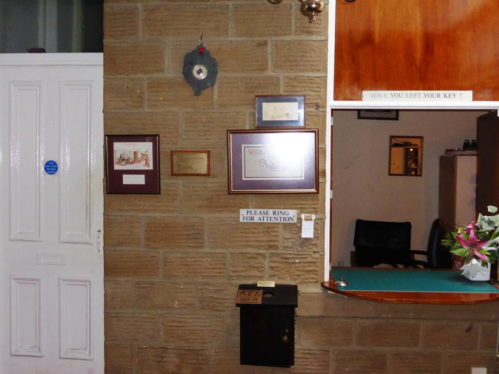 Old Vicarage Hotel Leeds  Zewnętrze zdjęcie