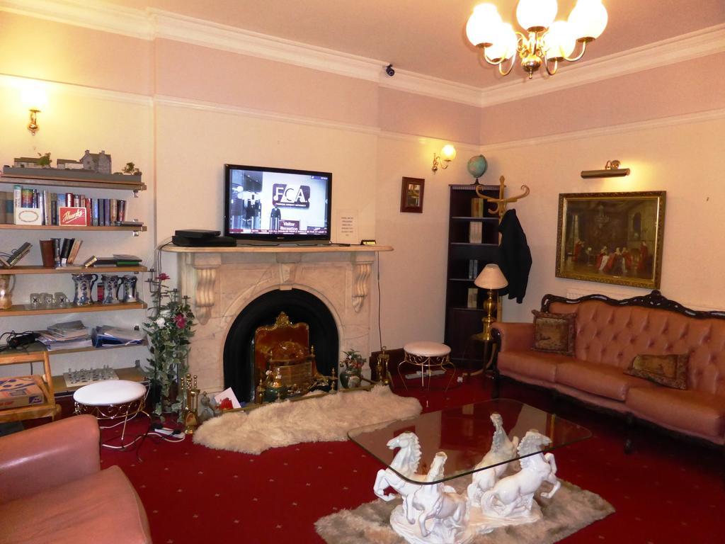 Old Vicarage Hotel Leeds  Zewnętrze zdjęcie