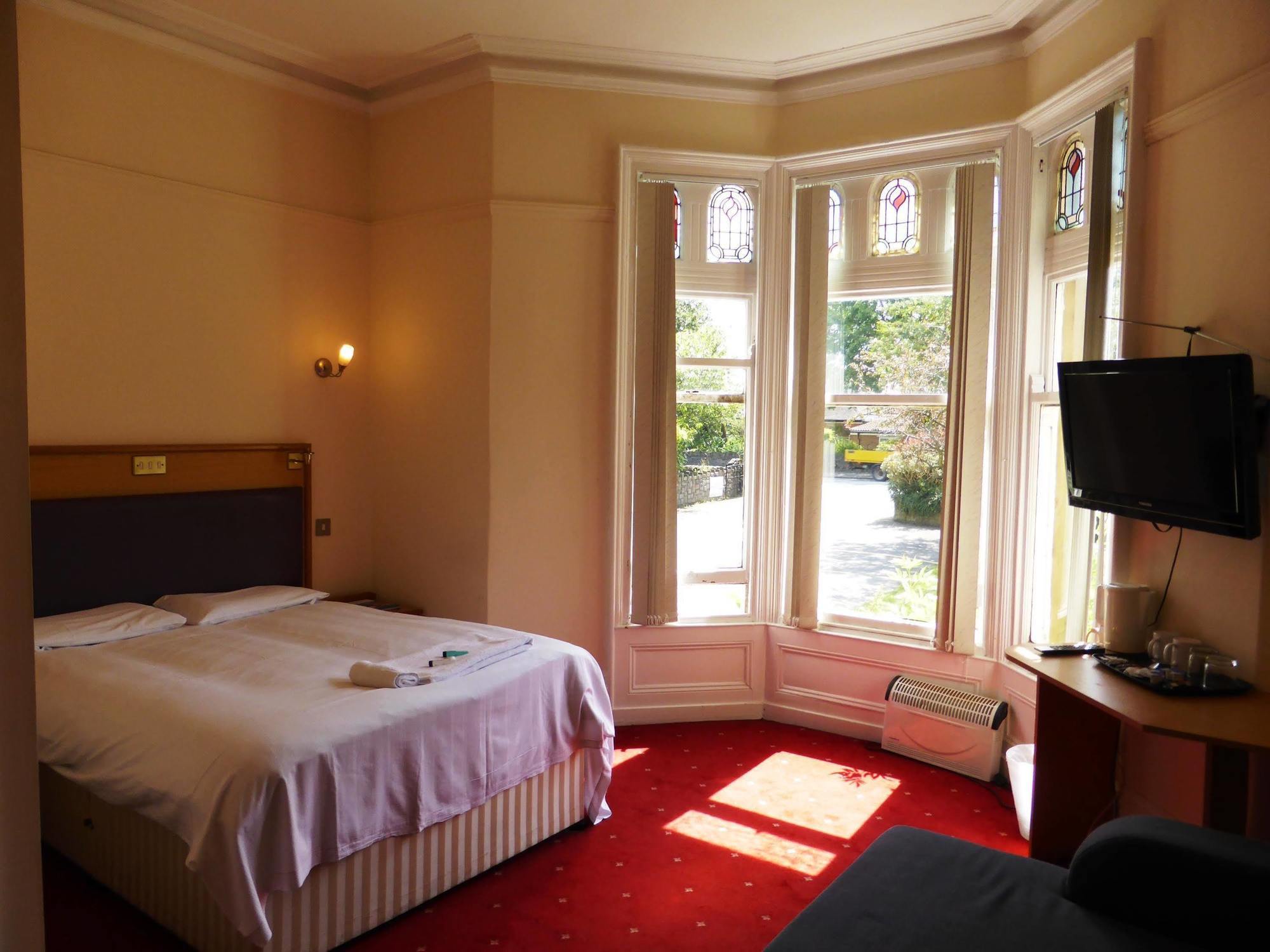 Old Vicarage Hotel Leeds  Zewnętrze zdjęcie